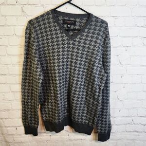 Structure Gray Houndstooth V-Neck Sweater